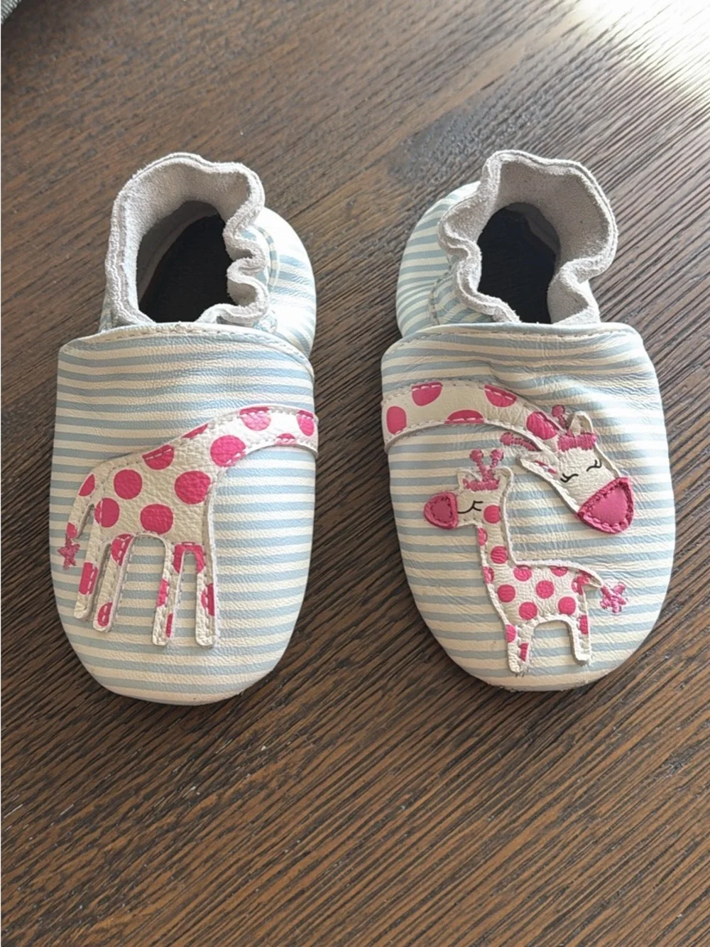 Robeez Light Blue & Pink Giraffe Stripe Baby Shoes SIZE 12-18 months